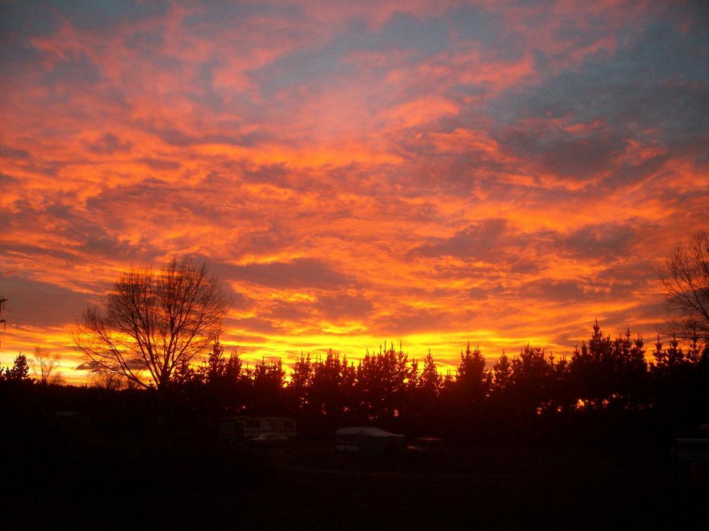 Glenavys Waitaki River Motor Camp Екстериор снимка