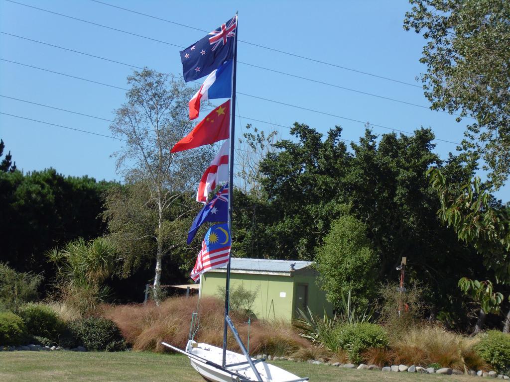 Glenavys Waitaki River Motor Camp Екстериор снимка