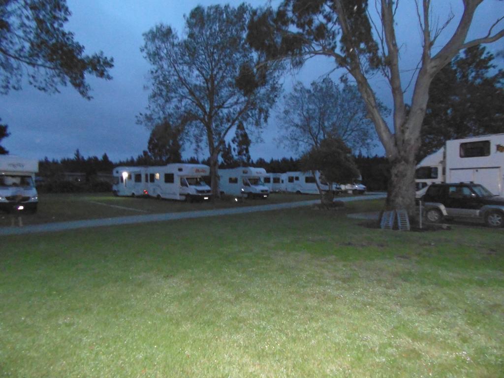 Glenavys Waitaki River Motor Camp Екстериор снимка