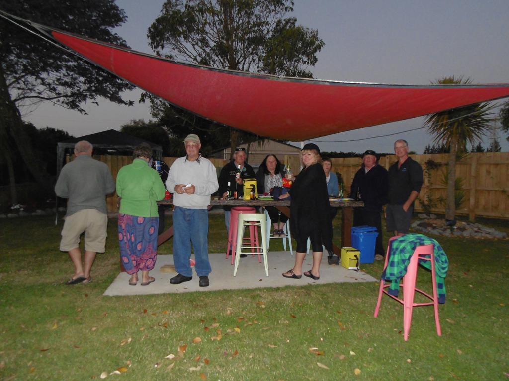 Glenavys Waitaki River Motor Camp Екстериор снимка