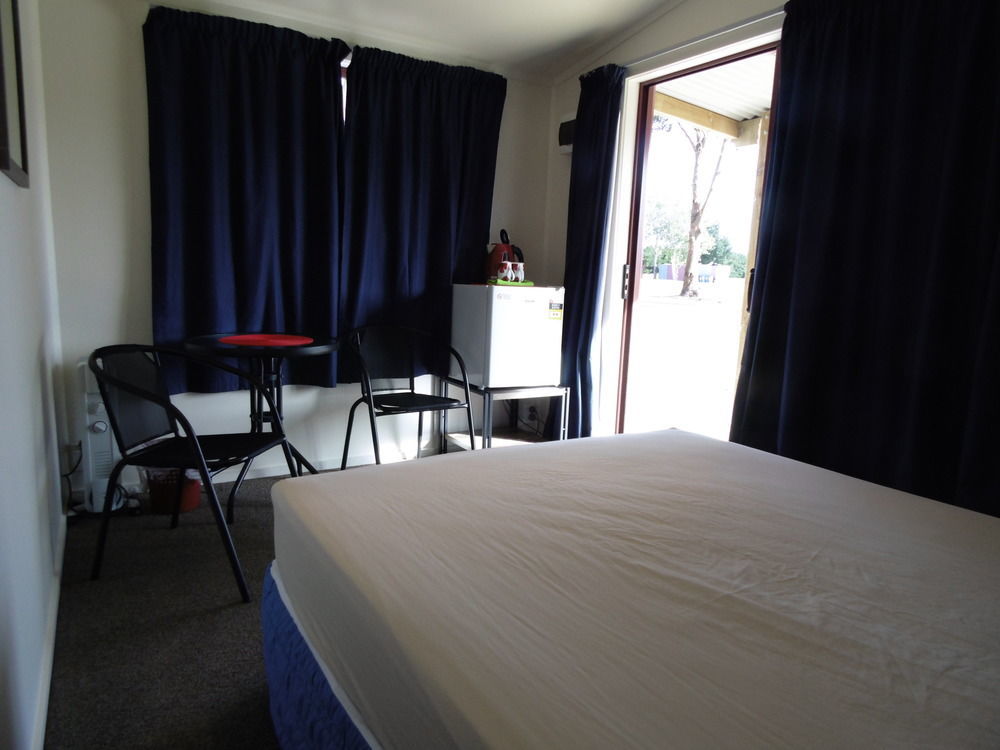 Glenavys Waitaki River Motor Camp Екстериор снимка