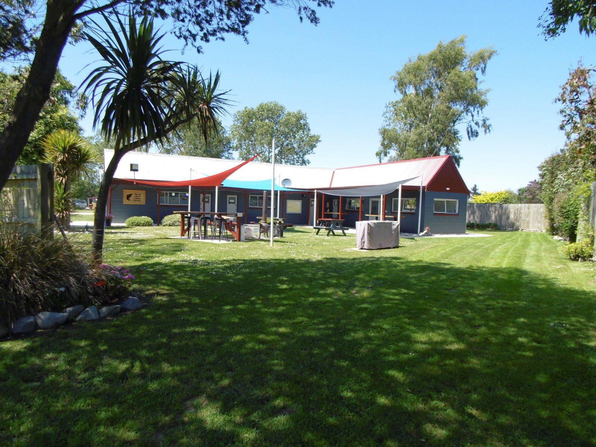 Glenavys Waitaki River Motor Camp Екстериор снимка