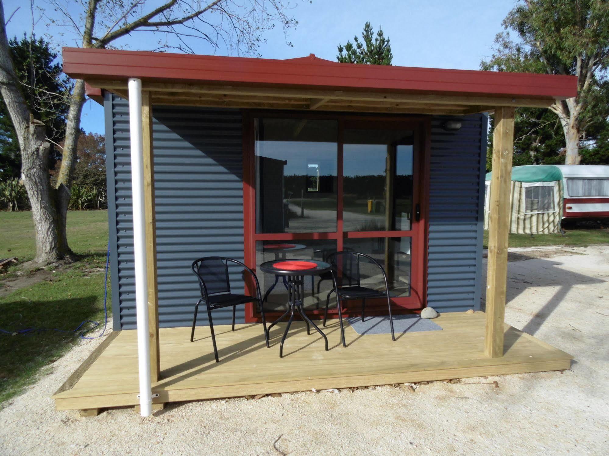 Glenavys Waitaki River Motor Camp Екстериор снимка