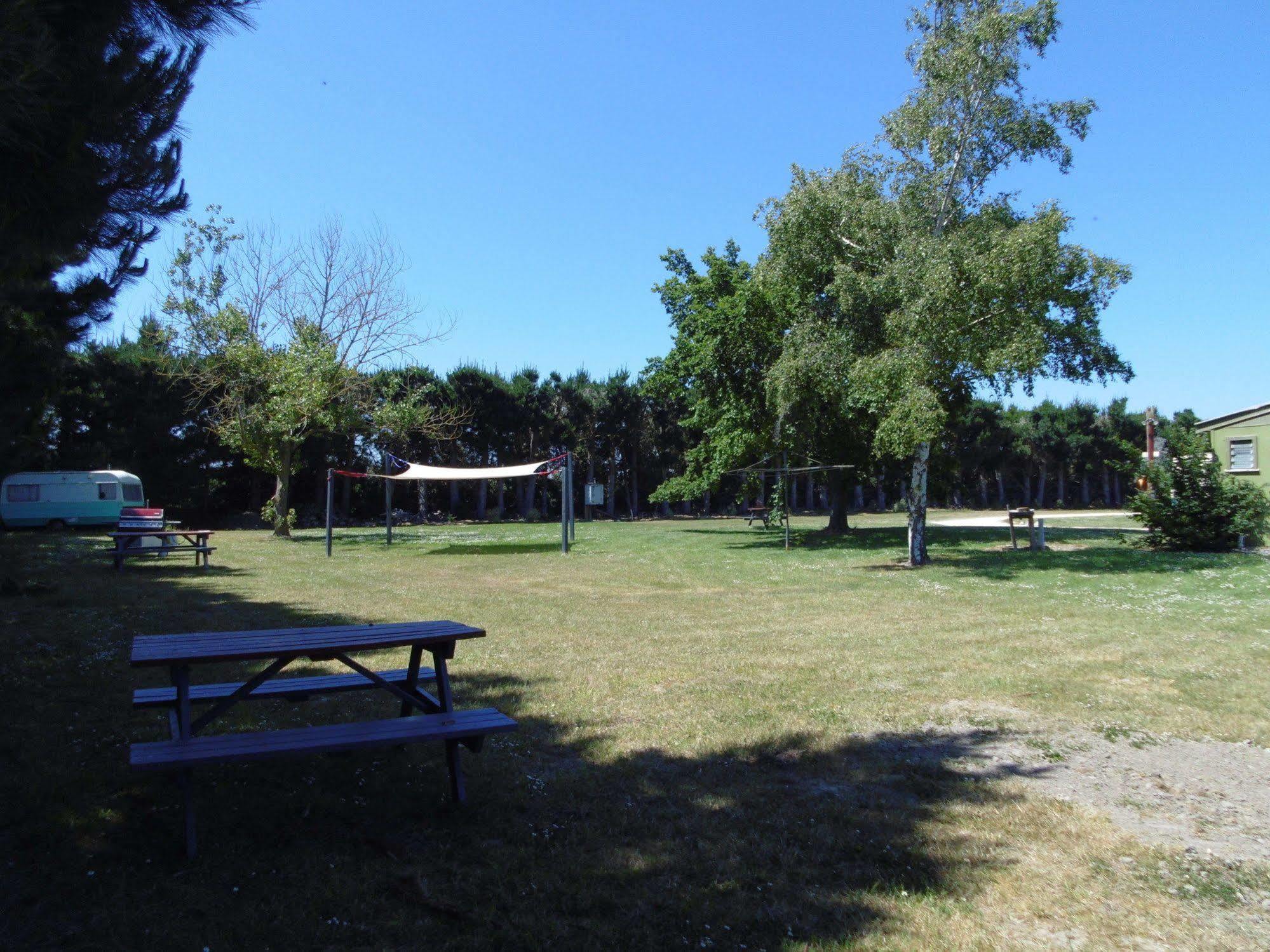 Glenavys Waitaki River Motor Camp Екстериор снимка