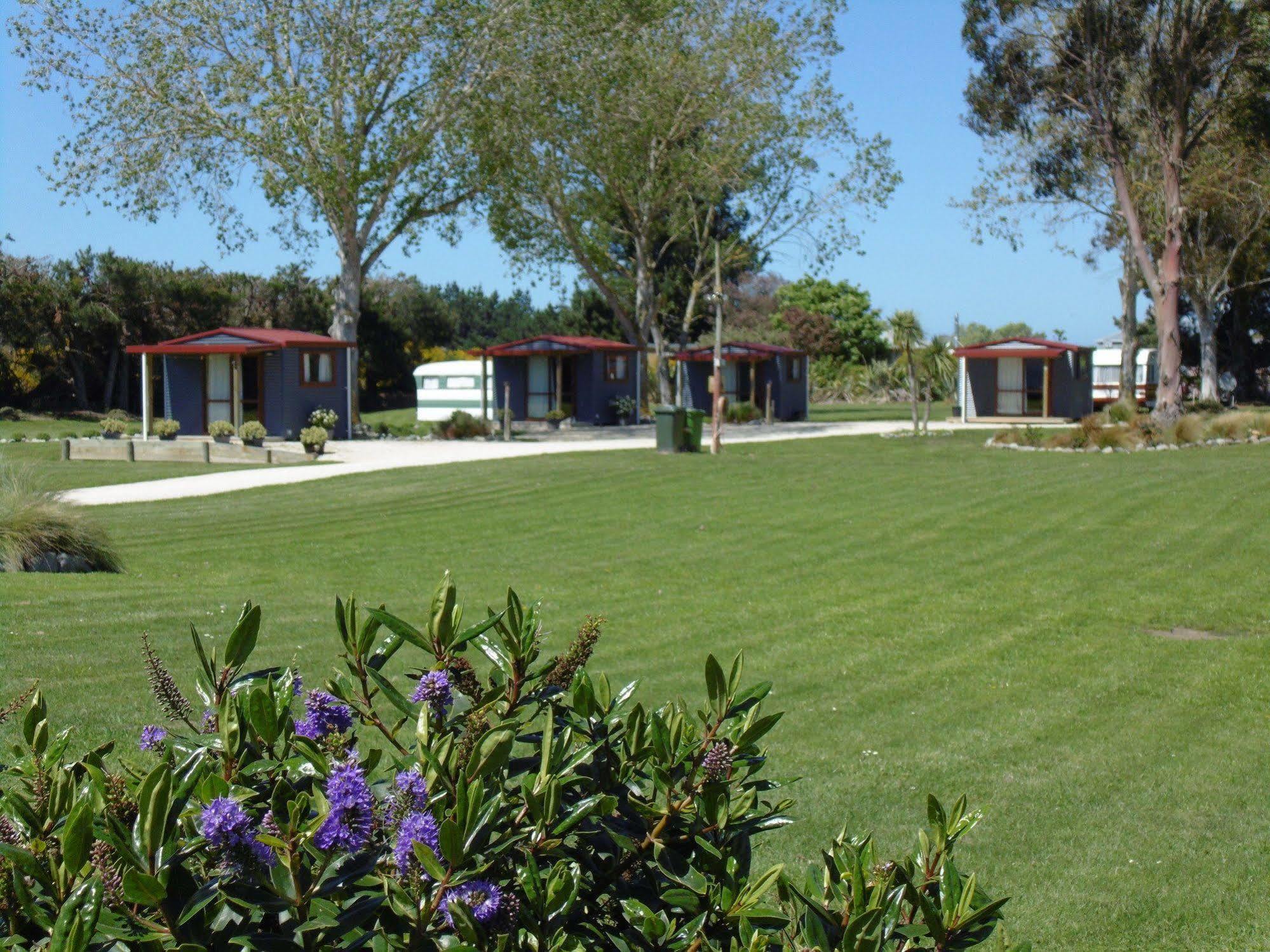 Glenavys Waitaki River Motor Camp Екстериор снимка